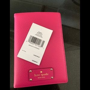 Kate spade passport holder NWT